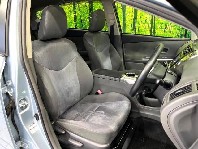 Toyota PRIUS ALPHA 2012-02 187919-8