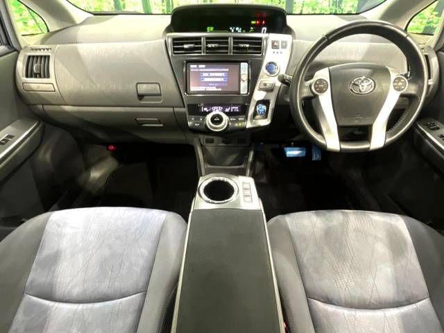 Toyota PRIUS ALPHA 2012-02 187919-1