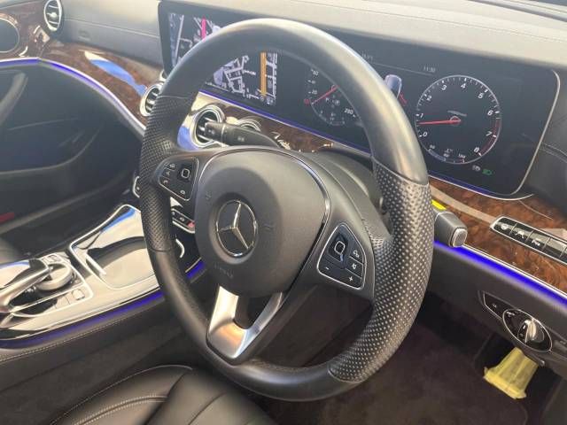 Mercedes Benz E-CLASS 2016-09 20391-11