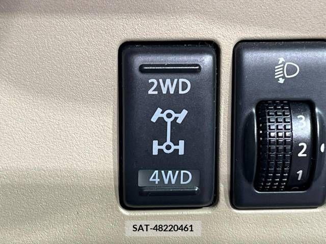 Nissan NOTE 2010-09 213117-5