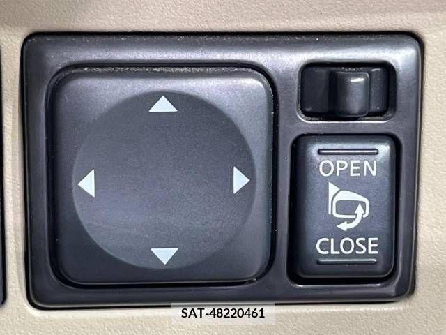 Nissan NOTE 2010-09 213117-6
