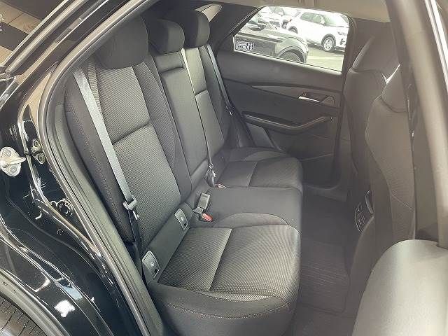 Mazda CX-30 2022-04 195983-5
