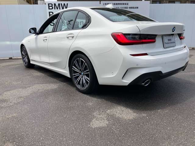 Bmw 3 SERIES 2019-03 4608-11