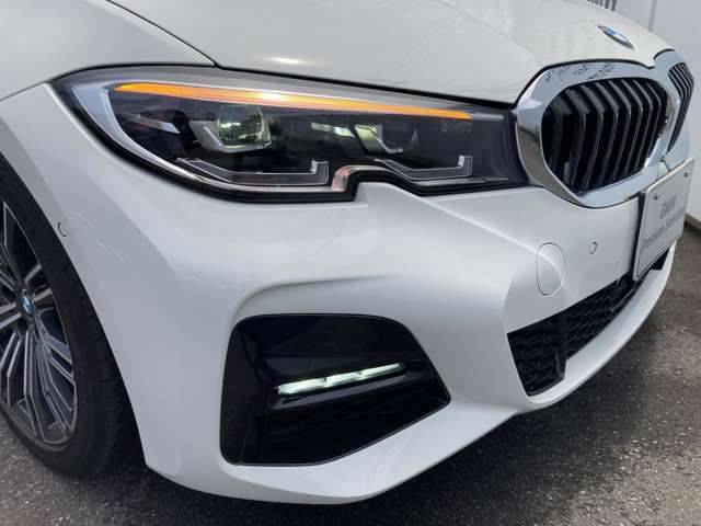 Bmw 3 SERIES 2019-03 4608-14