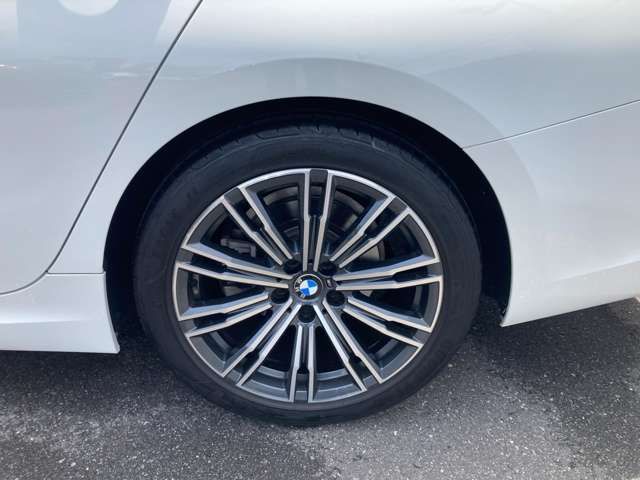 Bmw 3 SERIES 2019-03 4608-7