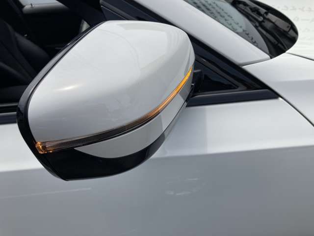 Bmw 3 SERIES 2019-03 4608-16