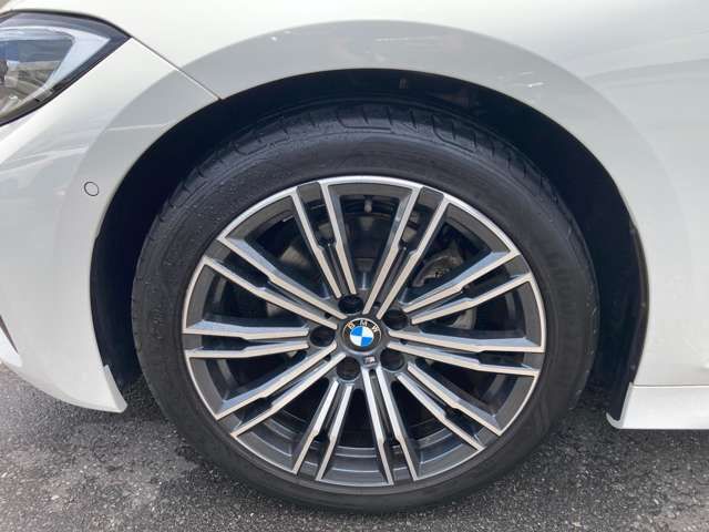Bmw 3 SERIES 2019-03 4608-6