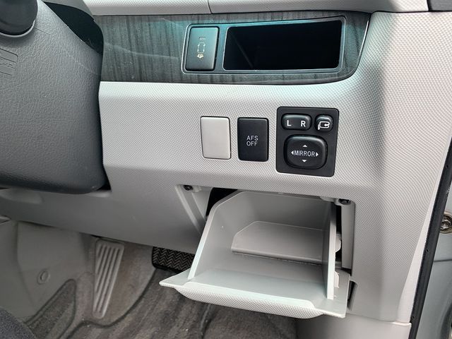 Toyota ESTIMA 2006-02 8518-24