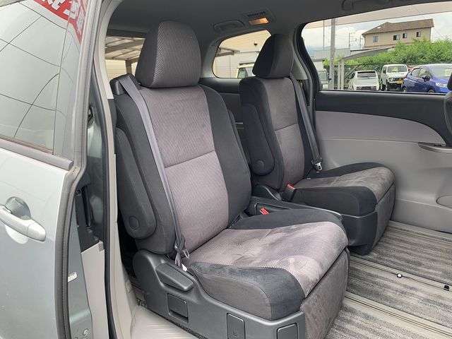 Toyota ESTIMA 2006-02 8518-8