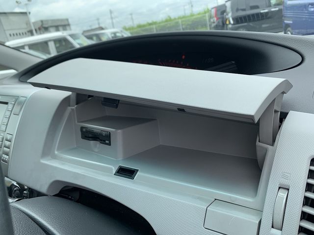 Toyota ESTIMA 2006-02 8518-25
