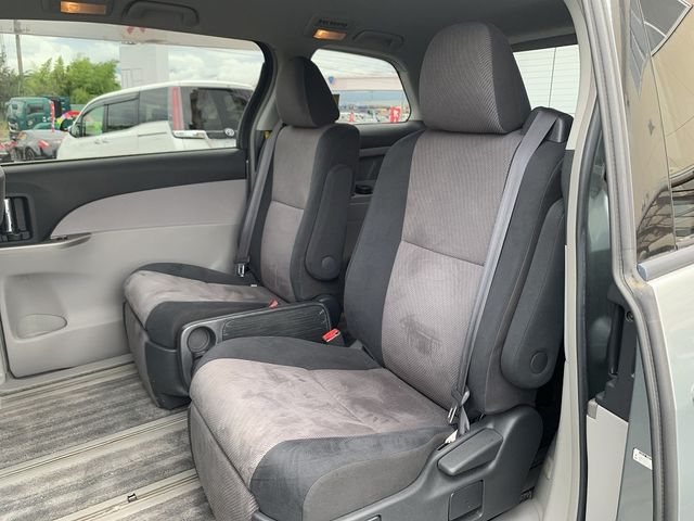 Toyota ESTIMA 2006-02 8518-10