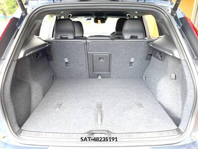 Volvo XC40 2021-12 394920-12