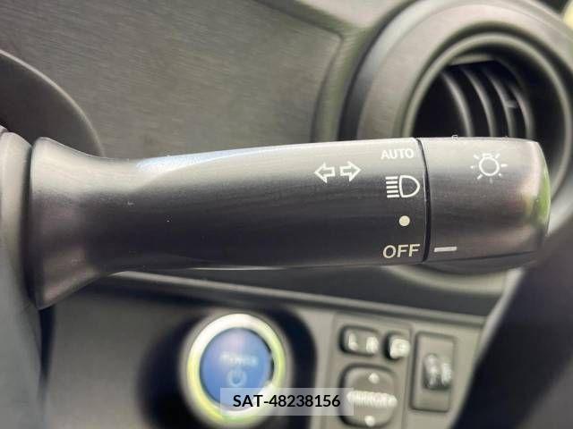 Toyota AQUA 2012-07 254046-7