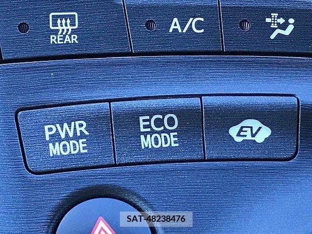 Toyota PRIUS 2010-08 218858-17