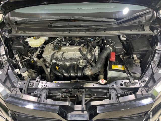Toyota VOXY 2017-09 17864-18