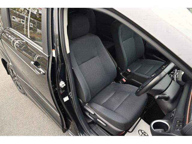Toyota SIENTA 2017-03 187789-8