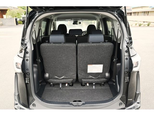 Toyota SIENTA 2017-03 187789-11