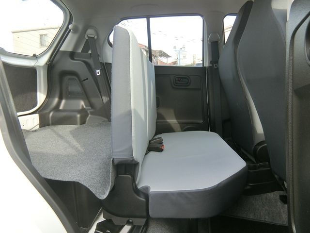 Suzuki ALTO 2015-10 182874-4