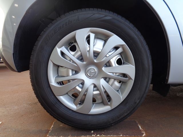 Mazda DEMIO 2017-04 12275-24