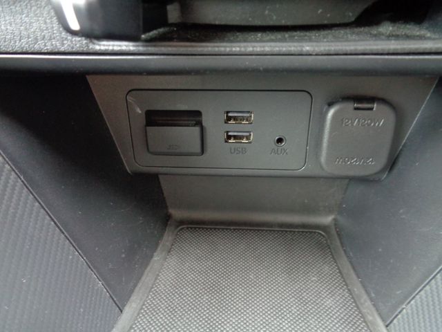 Mazda DEMIO 2017-04 12275-15