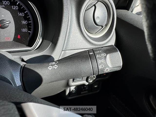 Nissan NOTE 2016-07 343349-25