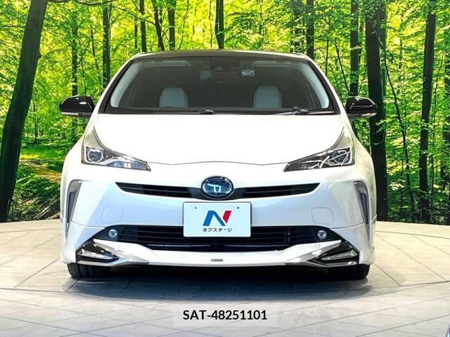 Toyota PRIUS 2019-04 219677-14