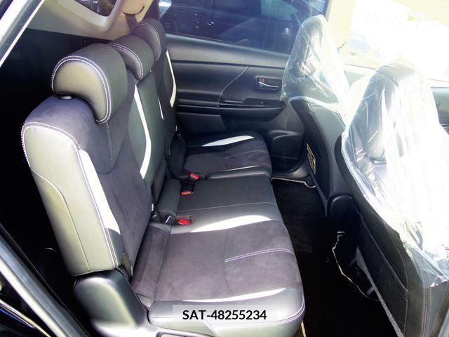 Toyota PRIUS ALPHA 2015-06 203739-17