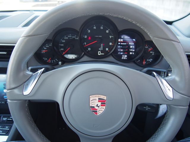 Porsche 911 2012-10 10968-9