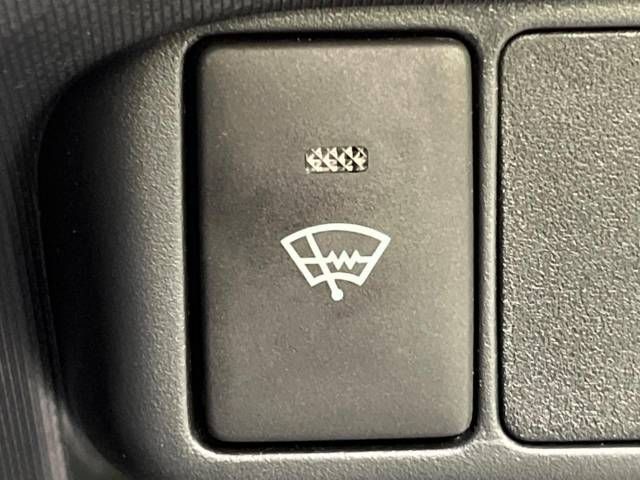 Toyota AQUA 2019-02 11745-4