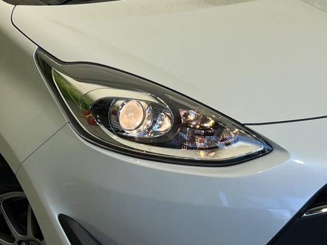 Toyota AQUA 2019-02 11745-12