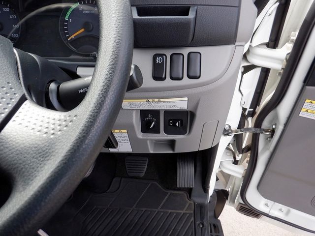 Mitsubishi CANTER 2017-07 25317-11