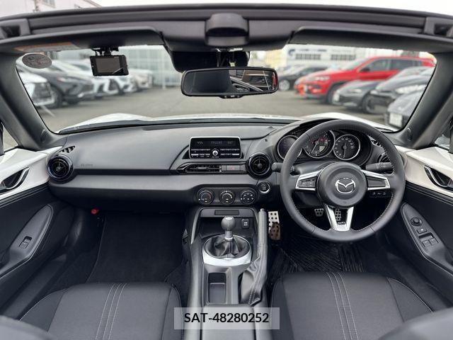 Mazda ROADSTER 2023-09 283406-3