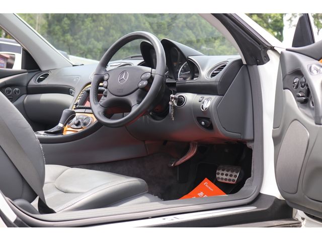 Mercedes Benz SL-CLASS 2004-10 9011-27