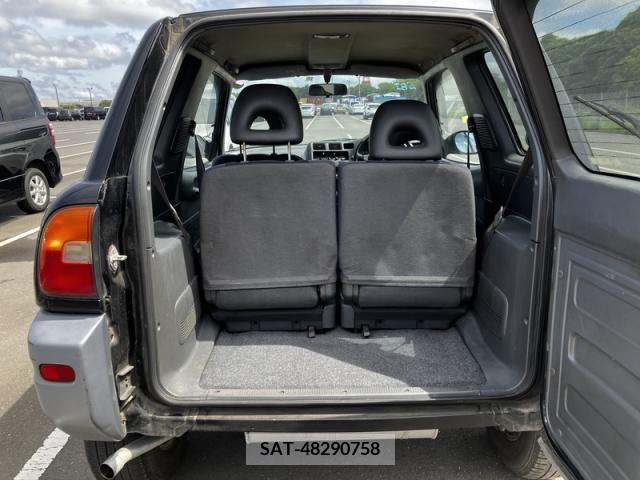 Toyota RAV4 1996-10 257115-23