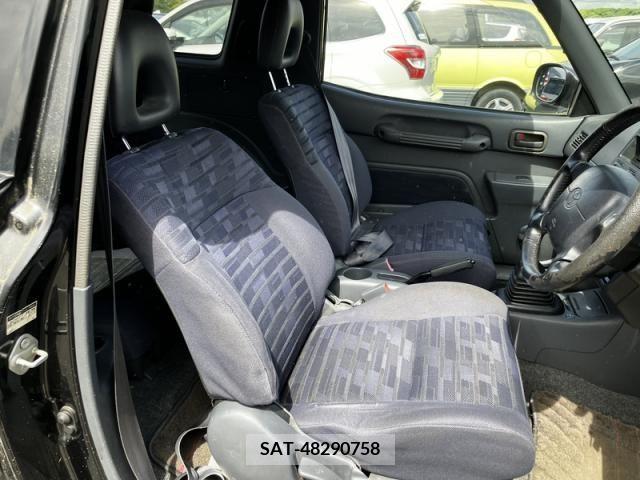 Toyota RAV4 1996-10 257115-5