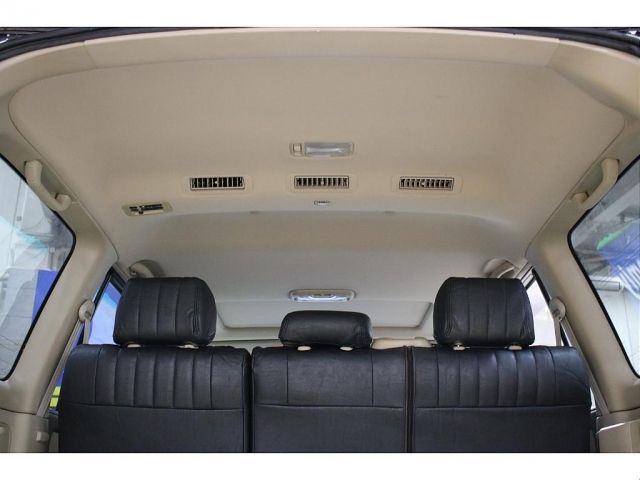 Toyota LAND CRUISER 2003-01 4880-11