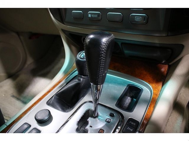 Toyota LAND CRUISER 2003-01 4880-15