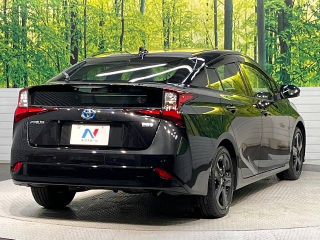 Toyota PRIUS 2021-11 181220-17