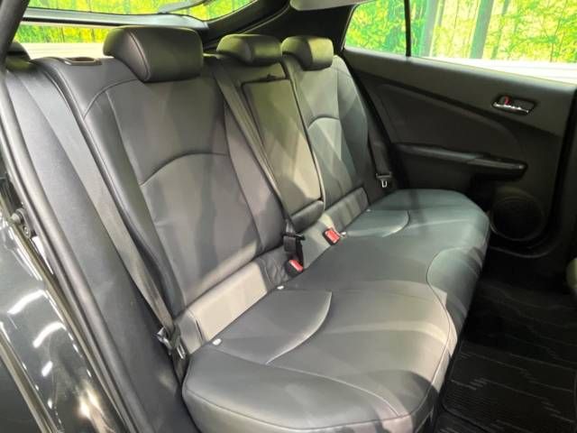 Toyota PRIUS 2021-11 181220-9