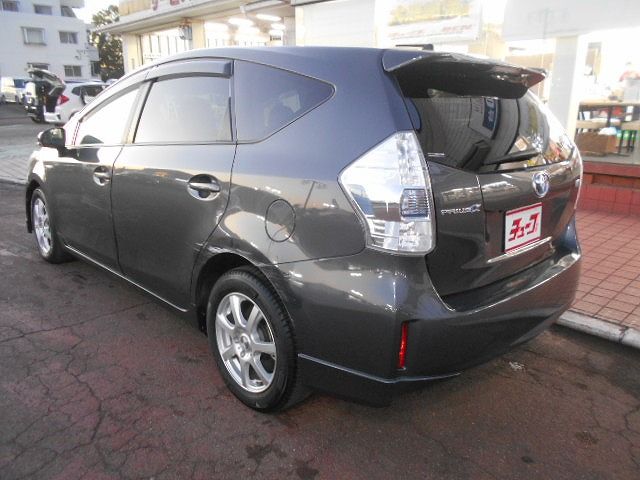 Toyota PRIUS ALPHA 2012-12 188466-8