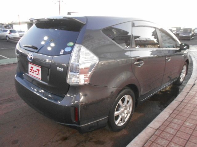 Toyota PRIUS ALPHA 2012-12 188466-2