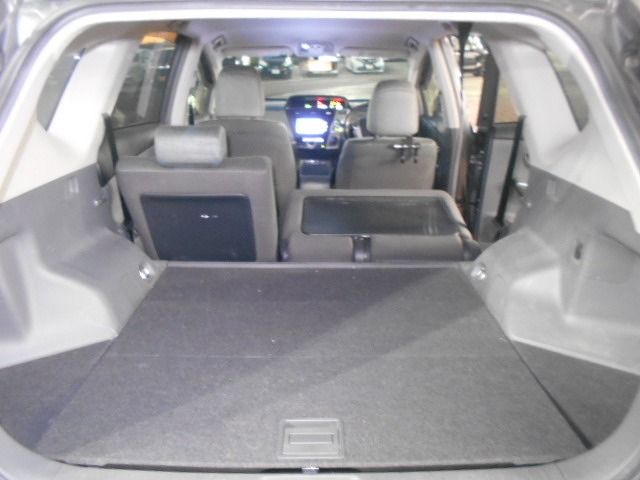 Toyota PRIUS ALPHA 2012-12 188466-17
