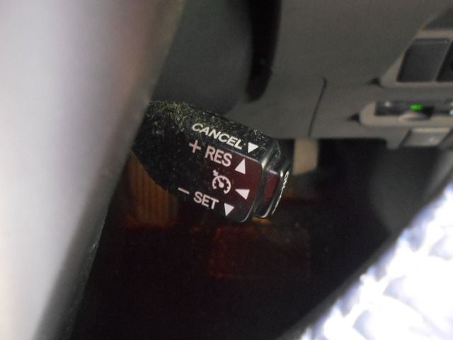 Toyota PRIUS ALPHA 2012-12 188466-11