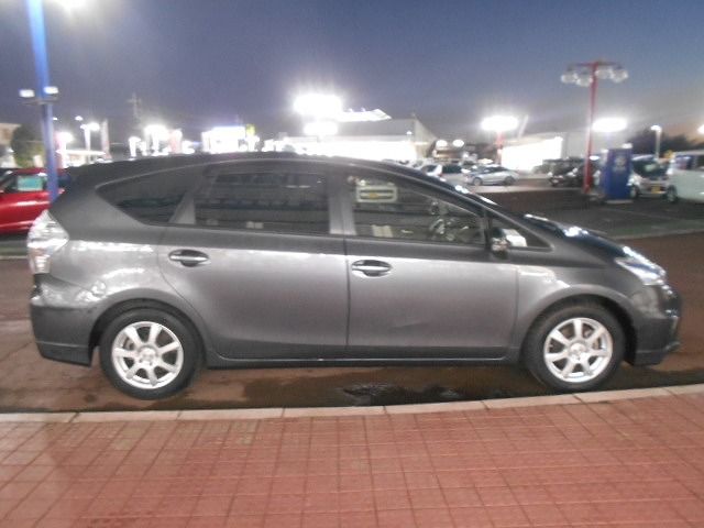 Toyota PRIUS ALPHA 2012-12 188466-25