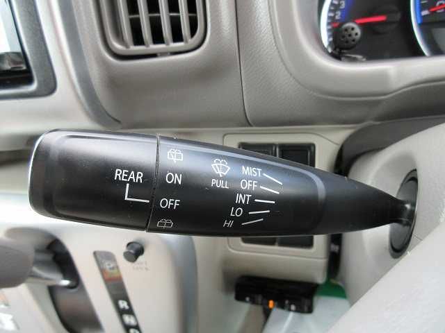 Suzuki EVERY WAGON 2015-02 12532-11