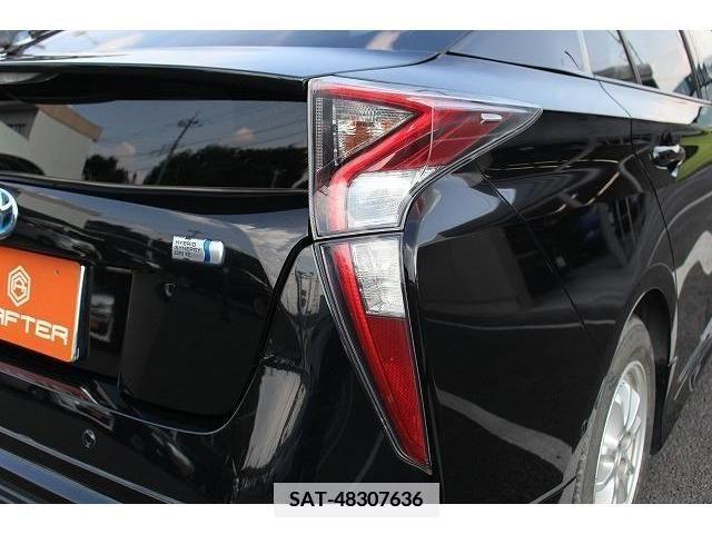 Toyota PRIUS 2018-03 366662-11