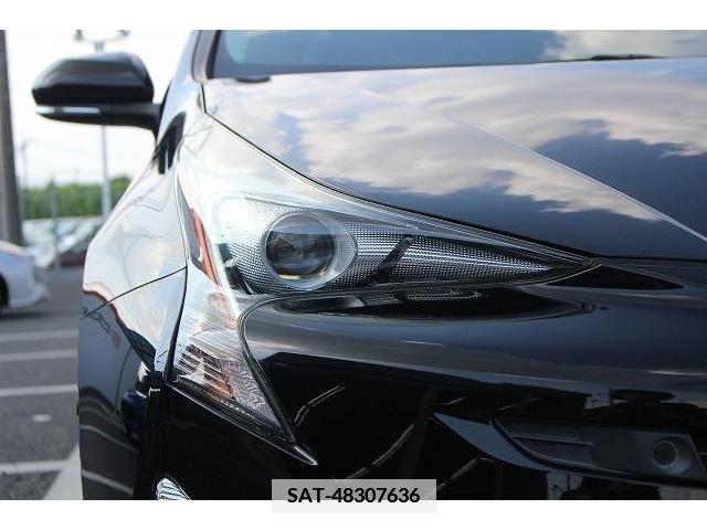Toyota PRIUS 2018-03 366662-10