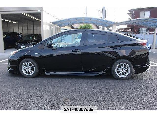 Toyota PRIUS 2018-03 366662-9