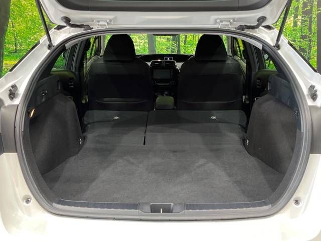Toyota PRIUS 2021-03 189632-10