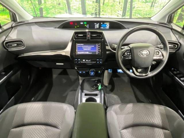 Toyota PRIUS 2021-03 189632-1